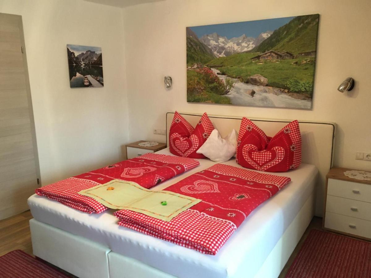 Gaestehaus Schmid Sankt Johann im Saggautal Екстериор снимка