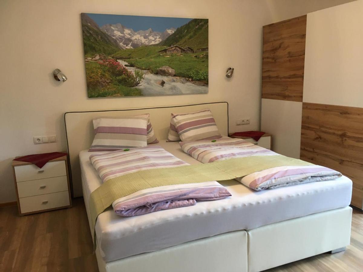 Gaestehaus Schmid Sankt Johann im Saggautal Екстериор снимка
